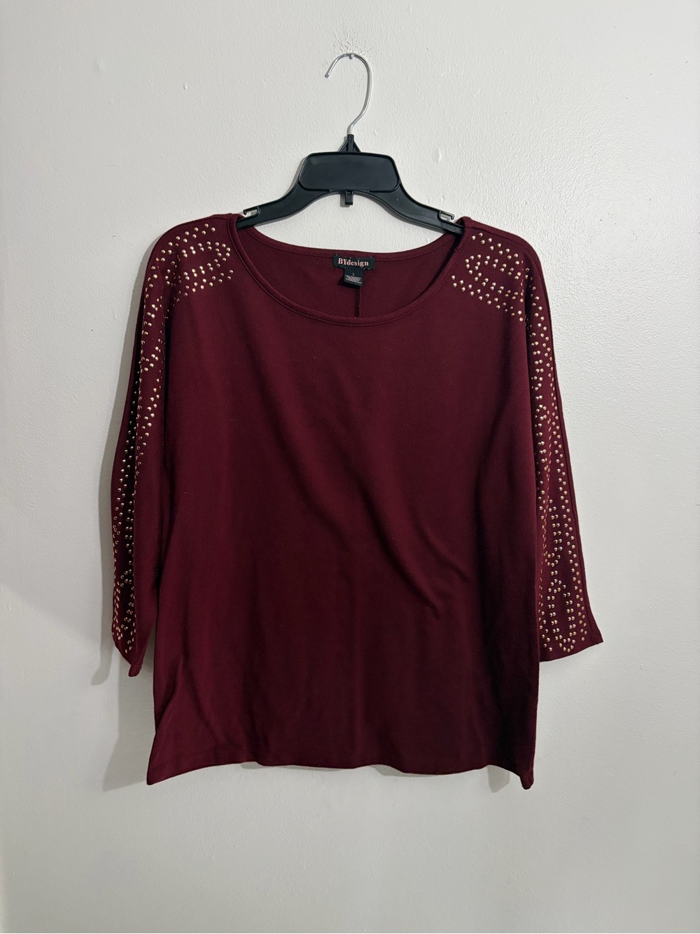 Women's Burgundy Stud-Trim Pullover Top